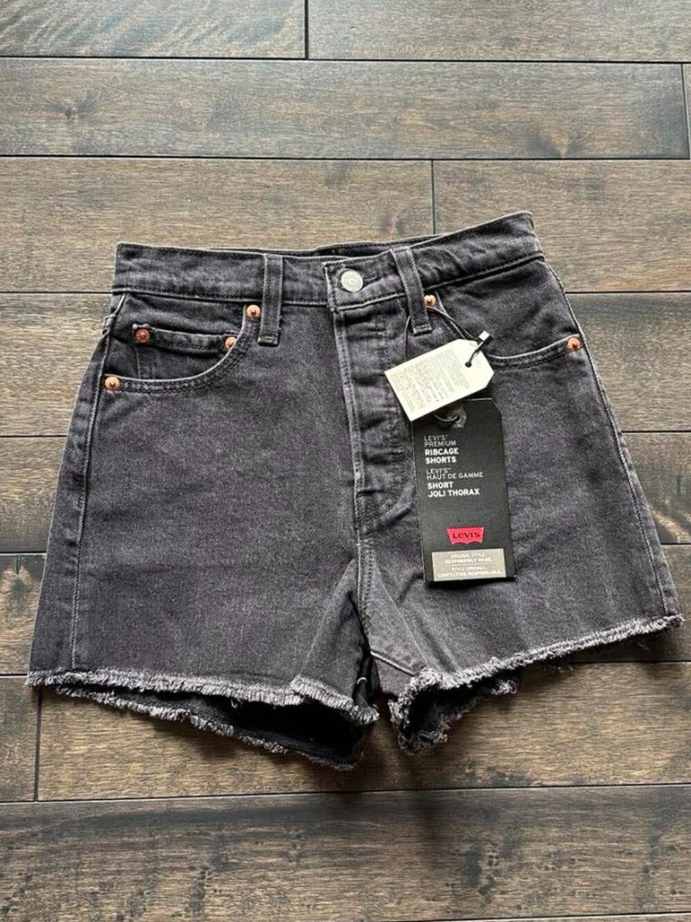 Levi's Ribcage Jean Shorts - new with tags